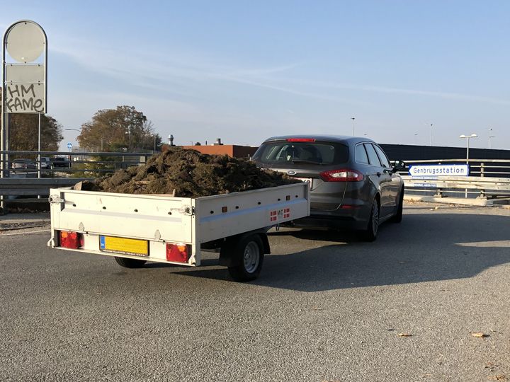 Overlæs på traileren kan blive dyrt, så tænk over, hvor meget du læsser på traileren.