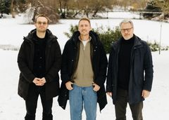 Fra ventre: Jeppe Schneider, partner og Head of Sales hos Vinimondo, CEO hos Norrlyst koncernen, Bjarke Just Nielsen & Marco Andreis, Direktør og parnter hos Vinimondo