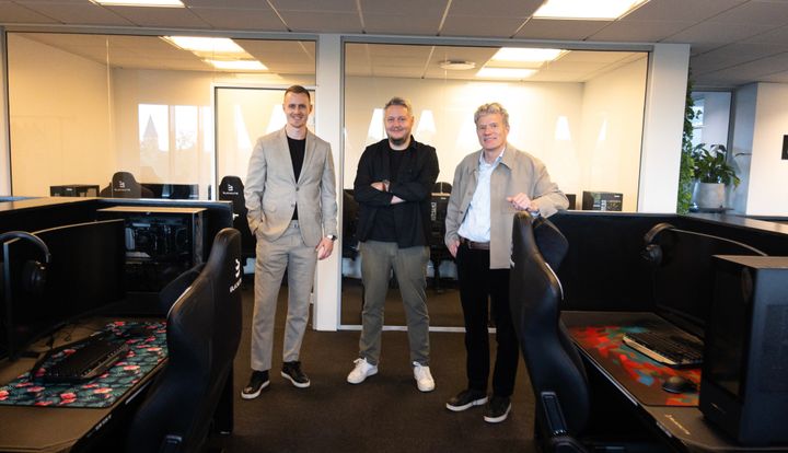 Peter Christensen fra Esport Danmark (tv), Morten Høj Jensen fra Legendary Gaming Group (mf) og Jørgen HK Jepsen (th)