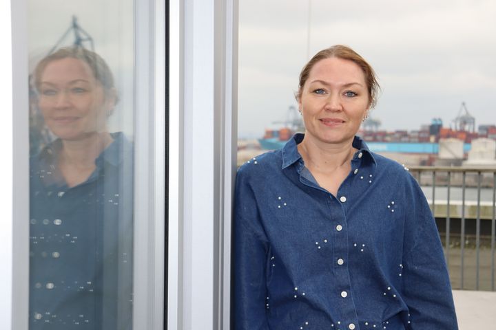 “In practice, we build a digital twin of the company’s current setup and add scenarios on top: What happens if we connect to district heating, reduce gas consumption or add solar PV and an electric boiler? With this approach, we can see the entire energy system at once – both process plants and the district heating network,” explains Linn Laurberg Jensen, Team Lead for Energy Systems at EMD.