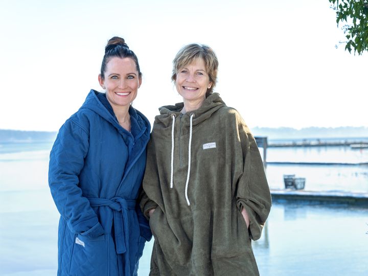 Den erfarne løve, Louise Herping Ellegaard (tv.), ser stort potentiale i VinterBaderen, der er stiftet af østjyden, Dorthe Mose Kirchner (th.).