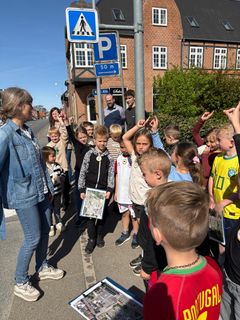 Trafiksikkerheden er i fokus i et nyt forløb på Sdr. Omme Skole. Ruterne i og omkring skolen undersøges og vurderes nøje sammen med Center for Børnenes Hovedstad