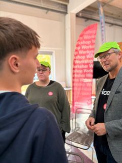 Der blev drøftet udfordringer og perspektiver mange gange undervejs - også mellem UNICEF's udsendte Christian Bindslev og eleverne.