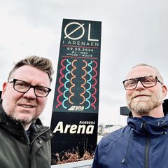 Morten Fogdahl-Wiese (th.) og Dennis Mejdahl, der står bag det lille bryggeri Beard Brew, er medarrangører af Øl i Arenaen. Morten frygter, at hvis håndbryggerne forsvinder fra festivalerne, mister vi også det lag, hvor kreativiteten er mest uforfalsket – og hvor mange af fremtidens bryggerier tager deres første skridt.