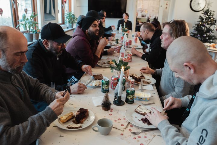 FødevareBanken og Netto sørgede for julefrokost til Solvang i Glostrup