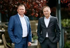 Peter Schelde, CEO i Comwell Hotels, og Ino Dimsits, adm. direktør i AKF