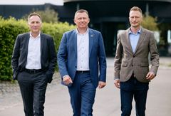 Fra venstre: Ino Dimsits, adm. direktør i AKF, Peter Schelde, CEO i Comwell Hotels, og Thorbjørn Lange, chef for ejendomme og infrastruktur i Sampension.