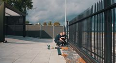 Valport har afdelinger i Greve, Nørre Snede og Viborg samt forhandlere i Hjørring, Haverslev, Holstebro, Randers, Bramming, Vejen, Løgumkloster, på Fyn samt i Nykøbing Falster og Rønne, hvorfra projekter og service varetages.