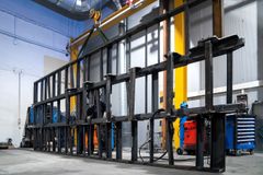 Siden den spæde start i 2007 er produktionen i Polen vokset støt gennem alle årene og dermed også vokset ud af sine rammer flere gange. I dag tæller teamet i Olsztyn 36 ansatte, og efter flytningen til nye og større lokaler er der skabt plads til yderligere vækst i de kommende år.