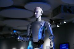 Robotterne er flyttet ind i Planetarium