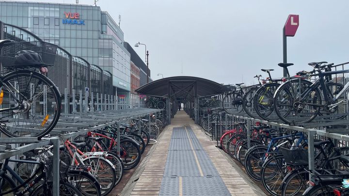Cykelbroen langs Bruuns Bro i Aarhus