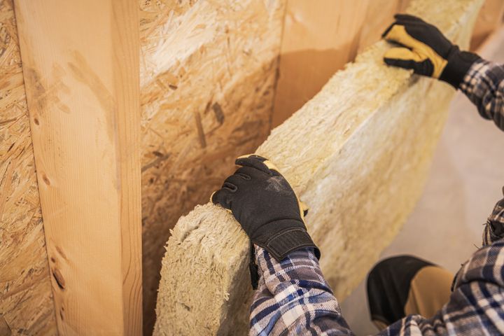 De nye regler om isolering bliver indført for at sikre, at endnu flere isoleringsmaterialer bliver genanvendt.