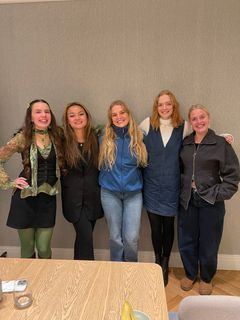 Fra højre: Anna Brynald, Mai Jin Jespersen, Agnes Marie Frey, Cornelia Kruse, Emma Thomsen