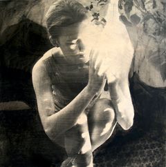 Fotografi af Jytte Rex. 2013. Fotoemulsion på træ.