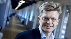 Lægen bag NetDoktor Carl Brandt lancerer sammen med en række førende eksperter en ny AI-tjeneste, som skal gøre læger verden over dygtigere og samtidig give dem mere tid til patienterne.