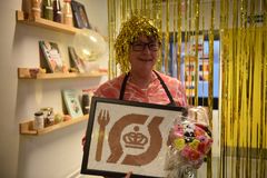 Børnene havde lavet en flot evighedsbuket til Tina af piberensere