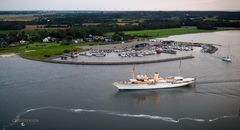 25. maj er det igen muligt at opleve Kongeskibet Dannebrog  i Randers Fjord, som her ved Udbyhøj Lystbådehavn i 2023.