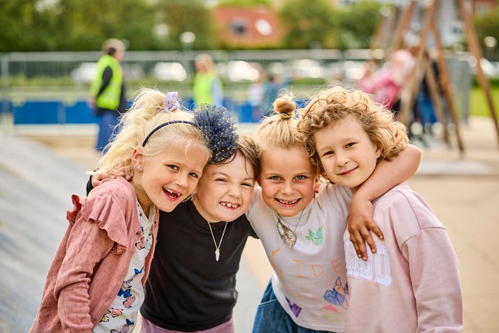 I september måned inviterer folkeskolerne i Randers Kommune kommende elever og forældre indenfor.