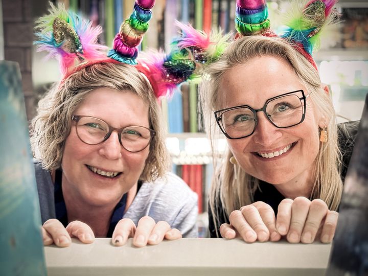 Sanne Andersen og Bettina Boddum fra børnebiblioteket i Randers.