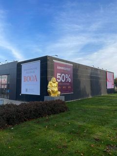 En stor guldabe er blikfang hos BOOA Aalborg