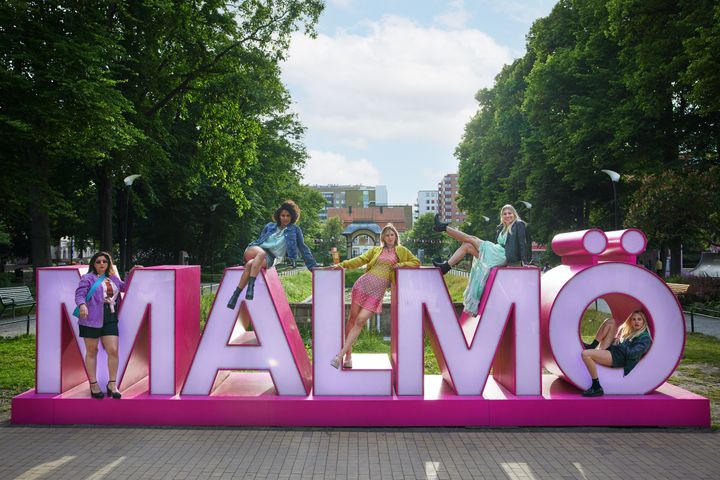 Halva Malmo foto Folkets Park Carolina Romare Netflix