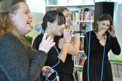 Sang og klassiske instrumenter spænder ben for pigerne