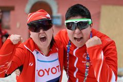 Jørna-Marie Larsen og Nuka Martin Lynge ved Special Olympics World Winter Games 2025.