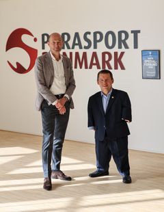 Henrik Amand Holtegaard, Administrerende Direktør KV Fonden, og John Petersson, Formand Parasport Danmark