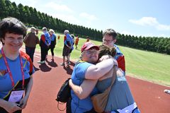 God stemning og kram til lørdagens atletik-konkurrencer
