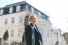 Victoria Billing har haft en række ledende stillinger i den britiske diplomatiske tjeneste og kommer senest fra en stilling som Europe Director i London.