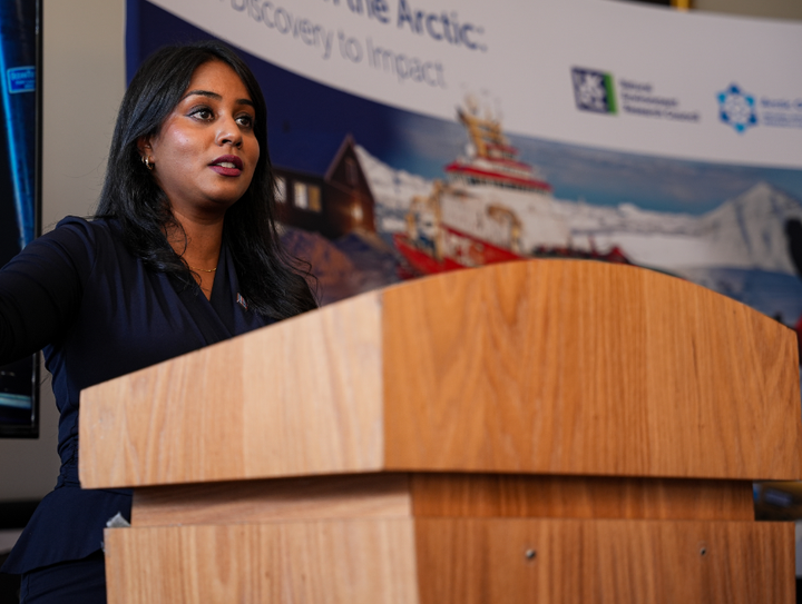 Minister for polarområder, Uma Kumaran, annoncerer Storbritanniens opdaterede Arctic Policy Framework d. 15 oktober