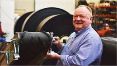 I 1983 Startede Hans-Christian 'Bøgeris Transportbånd'  knap 40 år senere er han Direktør for 15 ansatte, som han kalder for det bedste team i branchen. " Vi går stærkt ind for et godt kollegaskab. " siger Hans-Christian. Efter 39 års dedikeret ejerskab og kontinuerlig udvikling af virksomheden har Hans Kristian Nielsen (HC) og Bjarke Birch Nielsen valgt at sælge deres kapitalandele til Niels Burcharth A/S