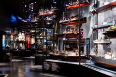 Udsnit af udstillingen "Skibe på stribe". M/S Museet for Søfart.