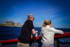 M/S Museet for Søfart og M/S HAVSTRYGEREN tager dig med ud på sundet og ind i den maritime historie. I weekenderne har du mulighed for at kombinere dit museumsbesøg med 30 minutters rustik sundtur i Øresund med enestående udsigt til Kronborg, Sverige og sundtoldsbyen Helsingør.
