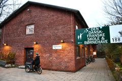 Den Dansk-Franske Skole på Tagensvej er en integreret vuggestue, børnehave og privatskole med særligt fokus på at bygge langvarige relationer til børnene, som styrker trivsel og indlæring med udgangspunkt i børnenes egen motivation og interesse. Foto: Gry Brøndum