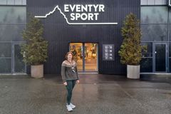 Butikschefen i Eventyrsport Esbjerg er glad for, at medarbejdere og kunder sammen kan gøre en forskel for naturen.