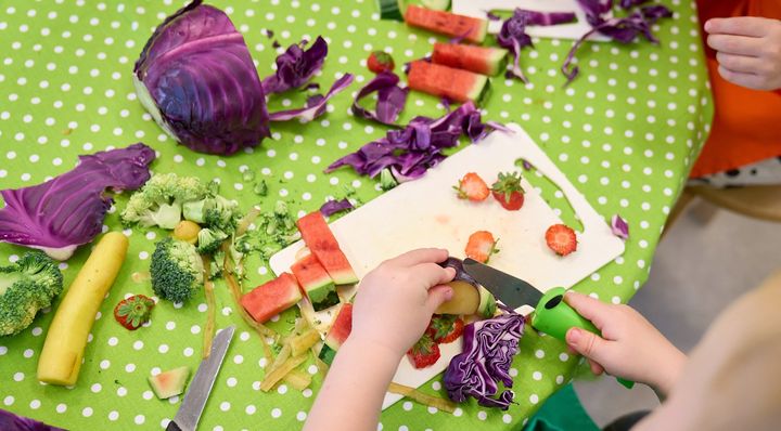 Børn vil godt spise sundt, men gør det sjældent