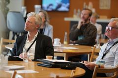 John Meinert Jacobsen, direktør i Demokrativærnet, og deltagere ved Demokrativærnets etableringskredsmøde 5. maj 2026