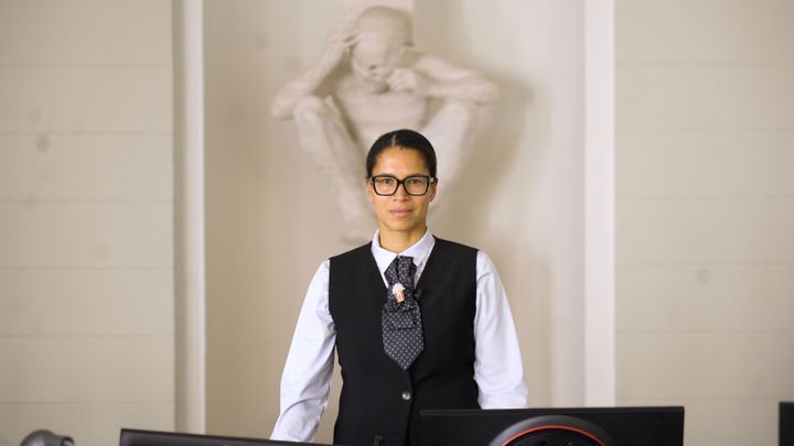 Fra Demokrativærnets lægdommer-kampagne udviklet i samarbejde med Justitia og Advokatsamfundet: Nina Palesa Bonde, programchef for ytringsfrihed, Tænketanken Justitia.