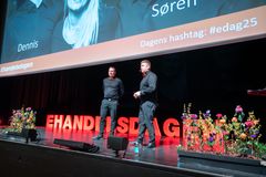 Dennis Drejer og Søren Sieg på scenen til Ehandelsdagen i Skive