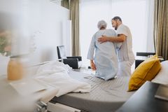 Danske patienter og plejepersonale får nu adgang til topsikker schweizisk teknologi, når QUMEA integerer sin intelligente sensor-teknologi med Systematics kliniske sundheds software. Foto: QUMEA