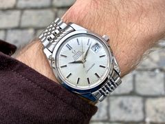 Vintage-ure fås også med lænke. Her er det et Omega Seamaster fra 1969 med den originale lænke.