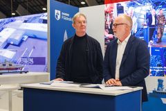 Sir Nick Hine, Babcock & Hans Schneider, DFS 2
