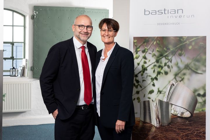 Michael og Lisbeth Nordahl Andersen, ejere af den danske familieejede virksomhed Nordahl Andersen, fotograferet sammen