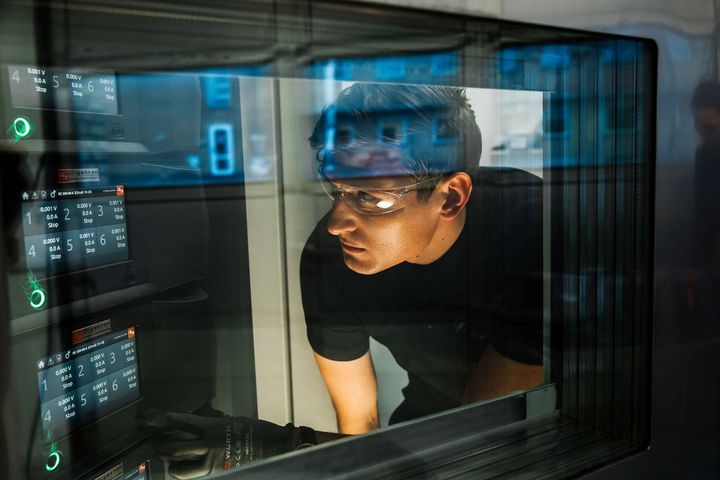 Genanvendelse, nichemarkeder og politisk handling kan styrke forsyningssikkerhed og konkurrenceevne inden for batterier. Foto: Teknologisk Institut