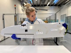 Printede sensorer monteret på en dronevinge. Foto: Teknologisk Institut