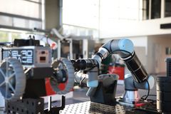 Fremtidens rumudforskning vil i stigende grad foregå med robotter som den primære arbejdskraft. Det kræver dog, at de bliver bedre i stand til at arbejde i de ekstreme miljøer på Månen, på Mars og i kredsløb