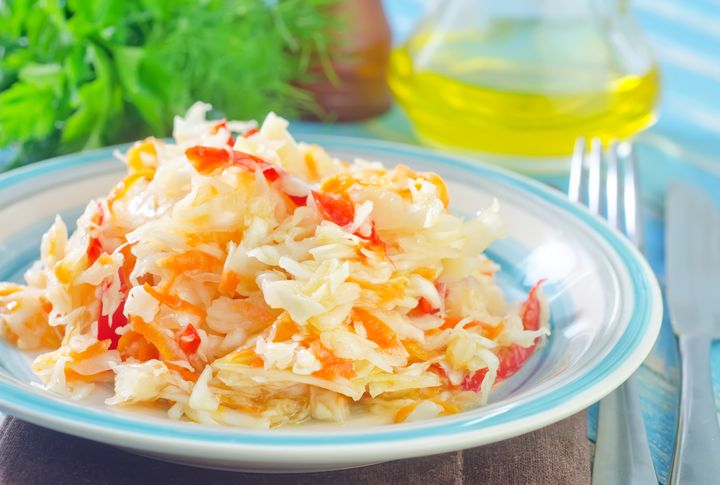 Resultaterne peger på et dobbelt potentiale. Sidestrømme fra grøntsags- og svampeproduktion, der i dag har begrænset værdi, kan blive til funktionelle ingredienser, samtidig med at fødevareproducenter får et naturligt redskab til at forlænge holdbarheden og styrke fødevaresikkerheden i deres produkter.