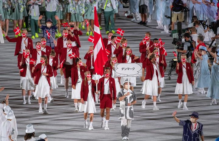 Det danske OL-hold til åbningsceremonien i Tokyo i 2021. Foto:Lars Møller