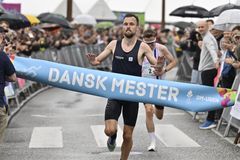 Thijs Nijhuis vinder DM i 5 km gadeløb.